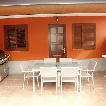 Casa Con Jardin Y Piscina , Costa Adeje , Tenerife